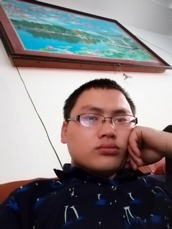 90男孩的第一张照片--连城征婚网