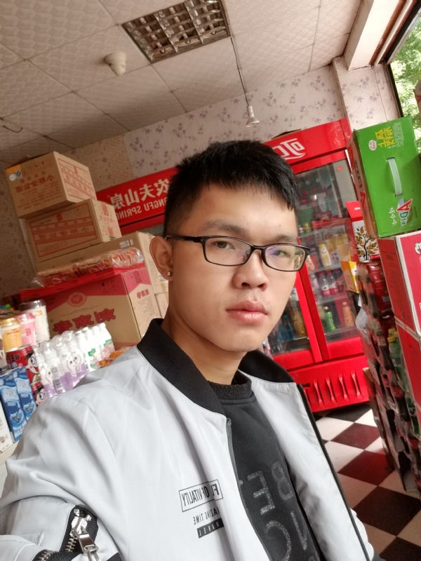柒年的第一张照片--连城征婚网