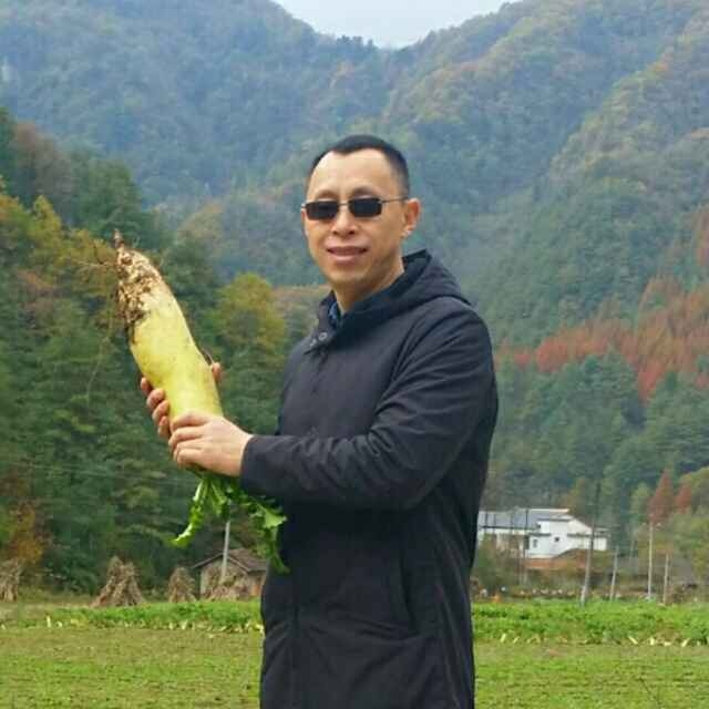 墨迹男的第一张照片--连城征婚网