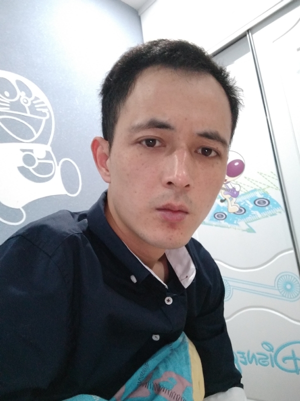 容晨的第一张照片--连城征婚网