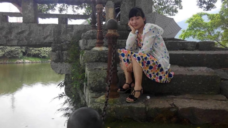 女子悠然的第一张照片--连城征婚网