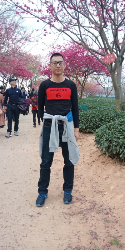 小梁的第二张照片--连城征婚网