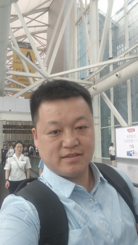 枫叶的第一张照片--连城征婚网