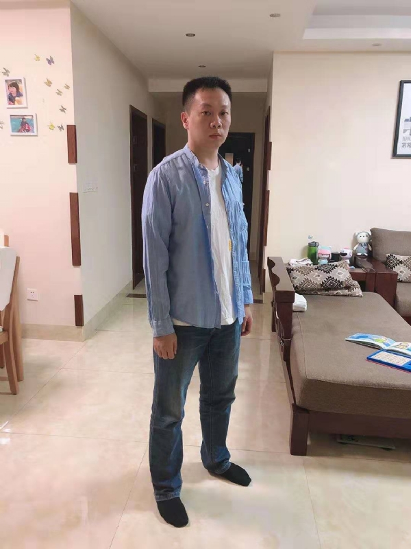 以勒的第一张照片--连城征婚网