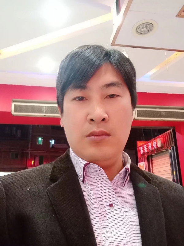 奔跑的第二张照片--连城征婚网