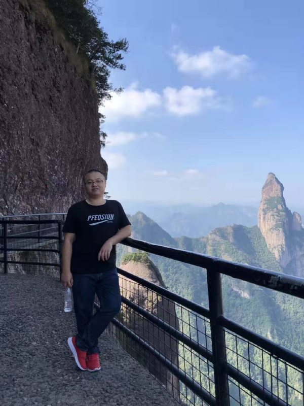 不杵于物的第一张照片--连城征婚网