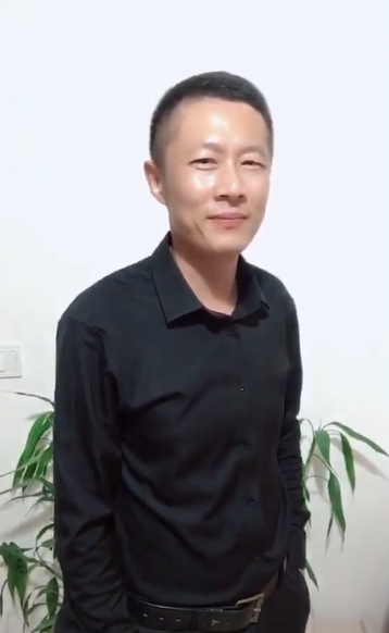 地huhi的第一张照片--连城征婚网