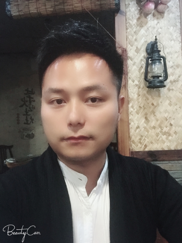 亦初的第一张照片--连城征婚网