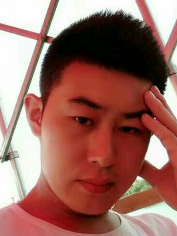 淡漠的第一张照片--连城征婚网