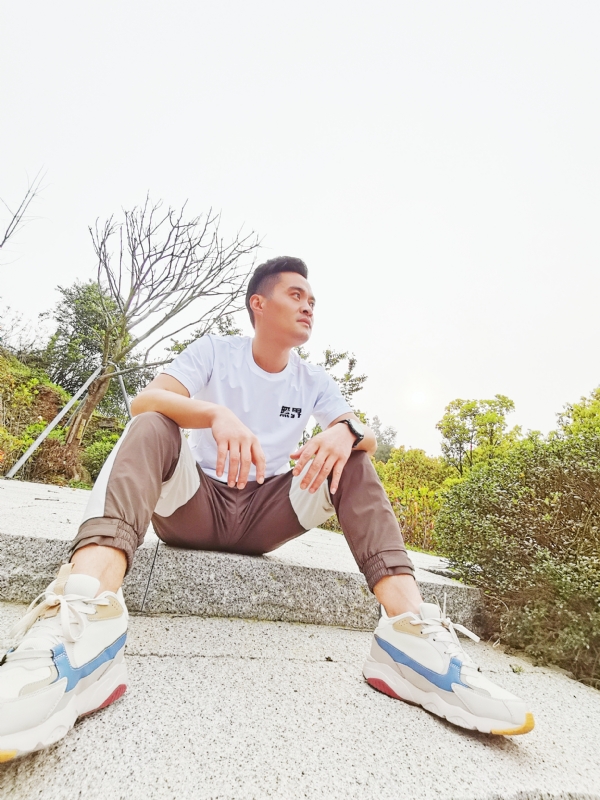 一个人，干净利落的第一张照片--连城征婚网