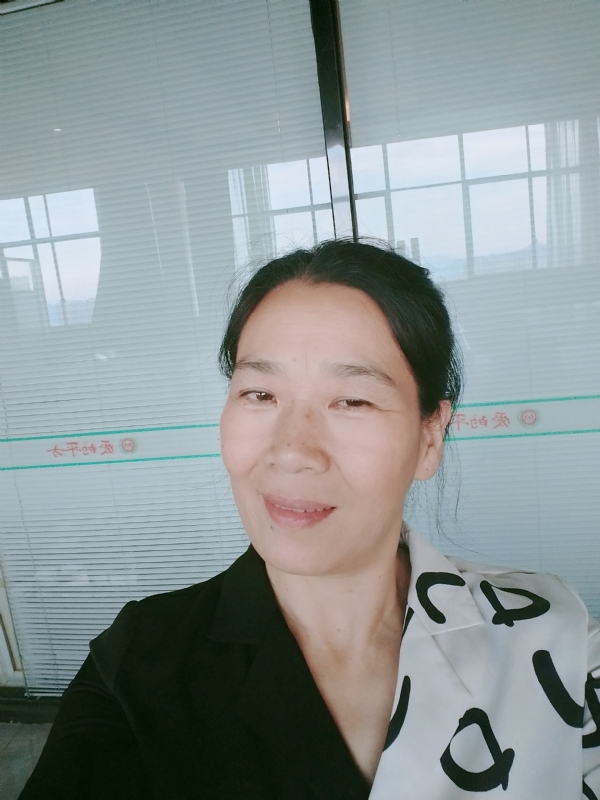 易莲的第一张照片--连城征婚网