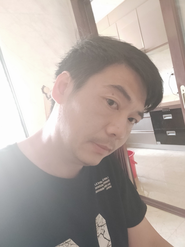 漫步的第一张照片--连城征婚网