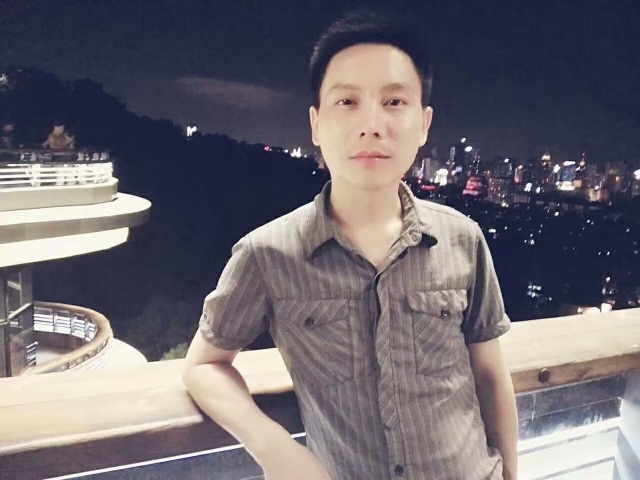 幕秋的第一张照片--连城征婚网