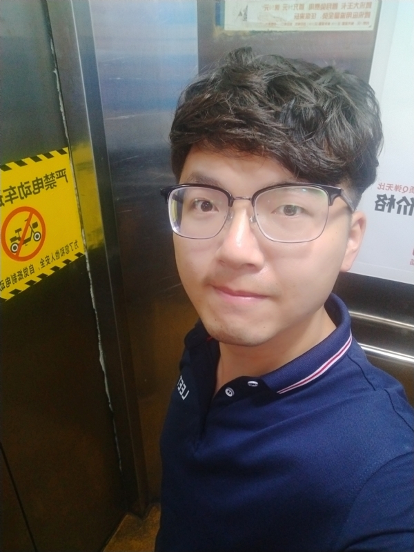 H先生的第二张照片--连城征婚网