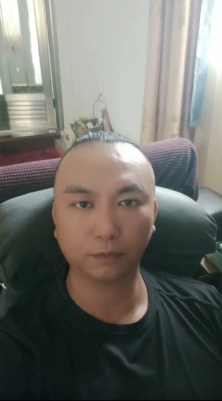 施逸森的第一张照片--连城征婚网