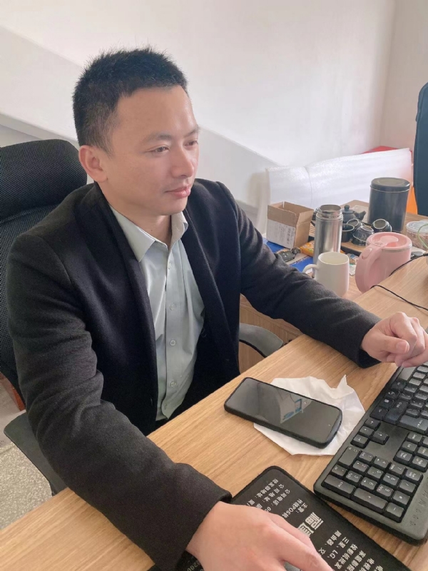 落叶知秋的第一张照片--连城征婚网
