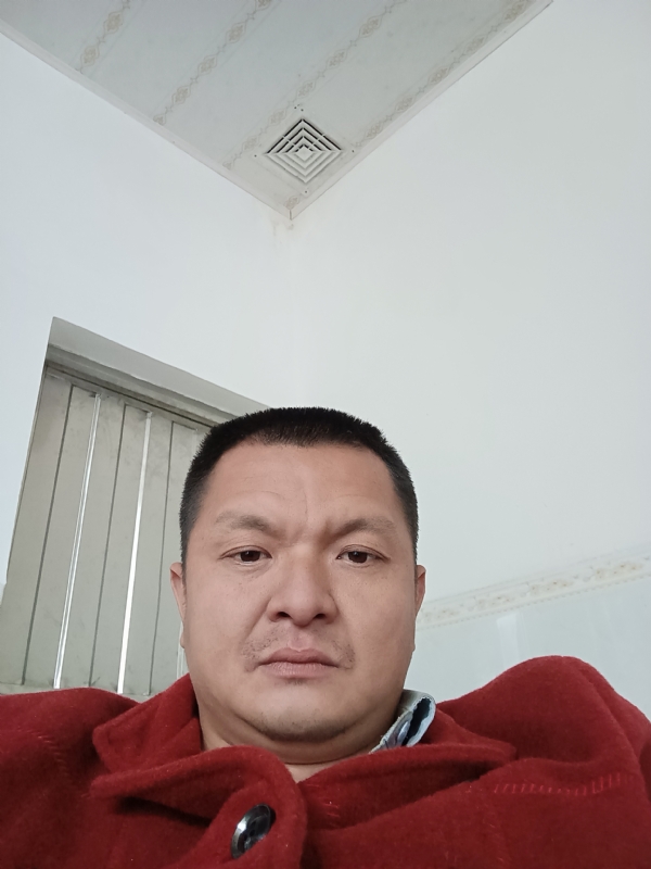 兰成龙的第一张照片--连城征婚网