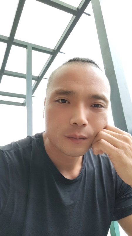 伯爵的第三张照片--连城征婚网