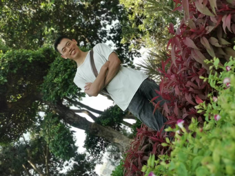 孤狼的第一张照片--连城征婚网