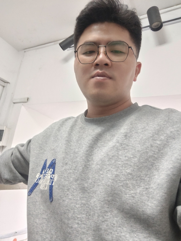 Mr的第三张照片--连城征婚网