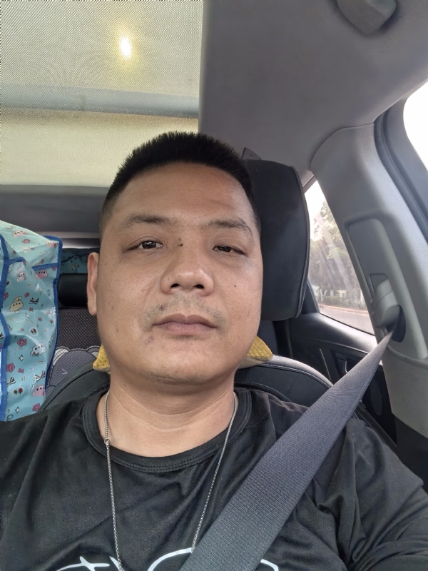 卖电池的大叔的第一张照片--连城征婚网